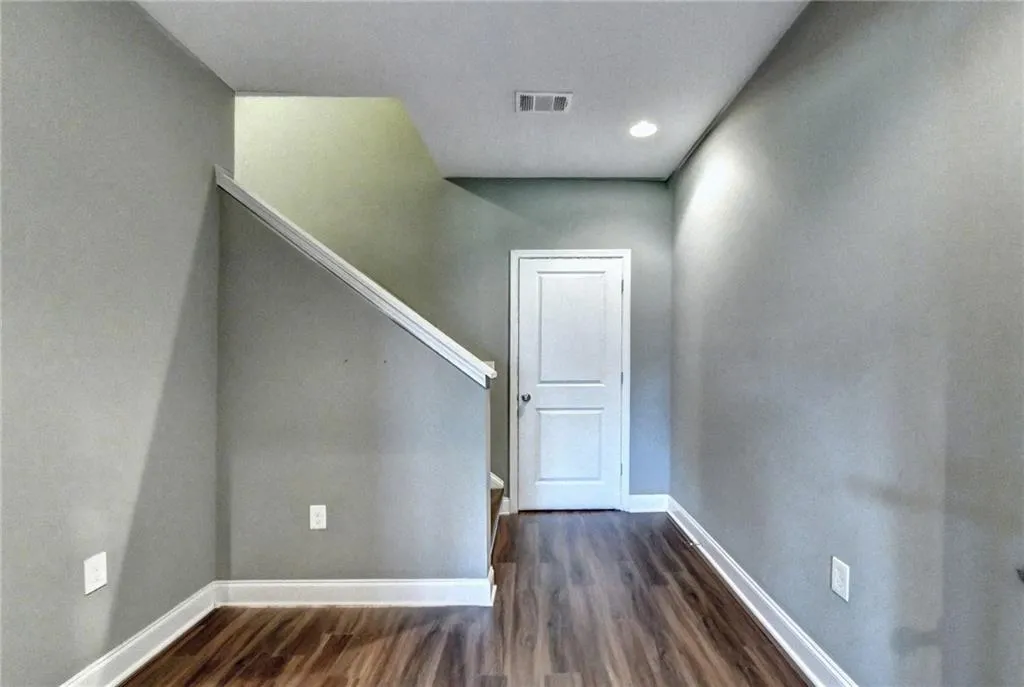 7605 Glisten Avenue, Atlanta, Georgia 30328, 4 Bedrooms Bedrooms, ,3 BathroomsBathrooms,Residential,Sold,7605 Glisten Avenue,7054994