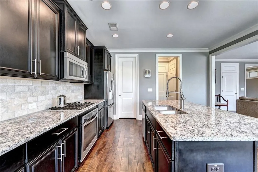 7605 Glisten Avenue, Atlanta, Georgia 30328, 4 Bedrooms Bedrooms, ,3 BathroomsBathrooms,Residential,Sold,7605 Glisten Avenue,7054994