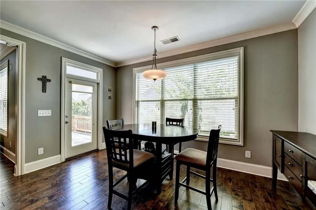 7605 Glisten Avenue, Atlanta, Georgia 30328, 4 Bedrooms Bedrooms, ,3 BathroomsBathrooms,Residential,Sold,7605 Glisten Avenue,7054994