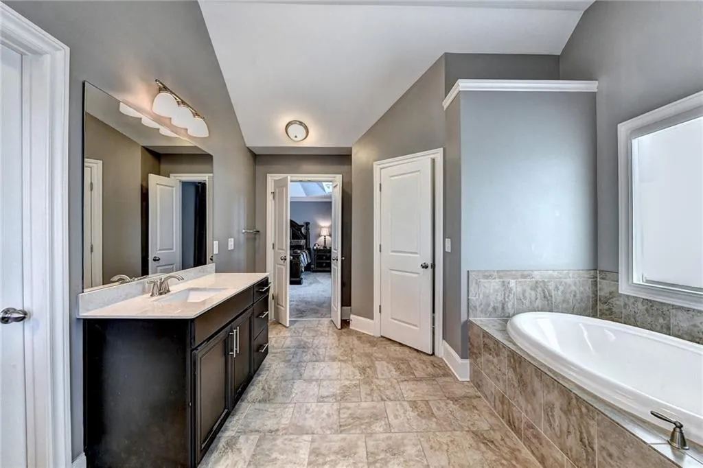 7605 Glisten Avenue, Atlanta, Georgia 30328, 4 Bedrooms Bedrooms, ,3 BathroomsBathrooms,Residential,Sold,7605 Glisten Avenue,7054994