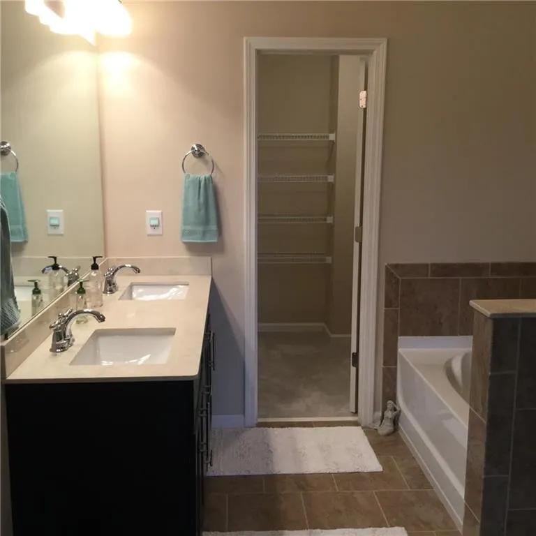 7500 Stoneridge Drive, Atlanta, Georgia 30328, 3 Bedrooms Bedrooms, ,3 BathroomsBathrooms,Residential,Sold,7500 Stoneridge Drive,5918285