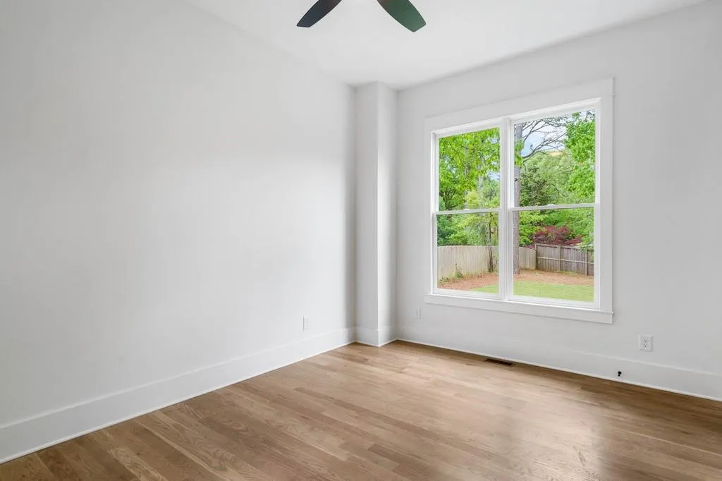 40 Long Island Place, Sandy Springs, Georgia 30328, 5 Bedrooms Bedrooms, ,4 BathroomsBathrooms,Residential,Sold,40 Long Island Place,6870413