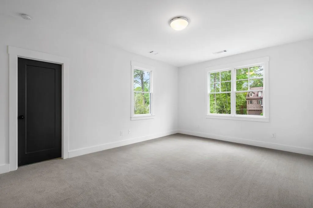 40 Long Island Place, Sandy Springs, Georgia 30328, 5 Bedrooms Bedrooms, ,4 BathroomsBathrooms,Residential,Sold,40 Long Island Place,6870413