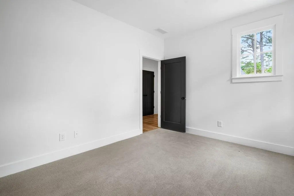 40 Long Island Place, Sandy Springs, Georgia 30328, 5 Bedrooms Bedrooms, ,4 BathroomsBathrooms,Residential,Sold,40 Long Island Place,6870413