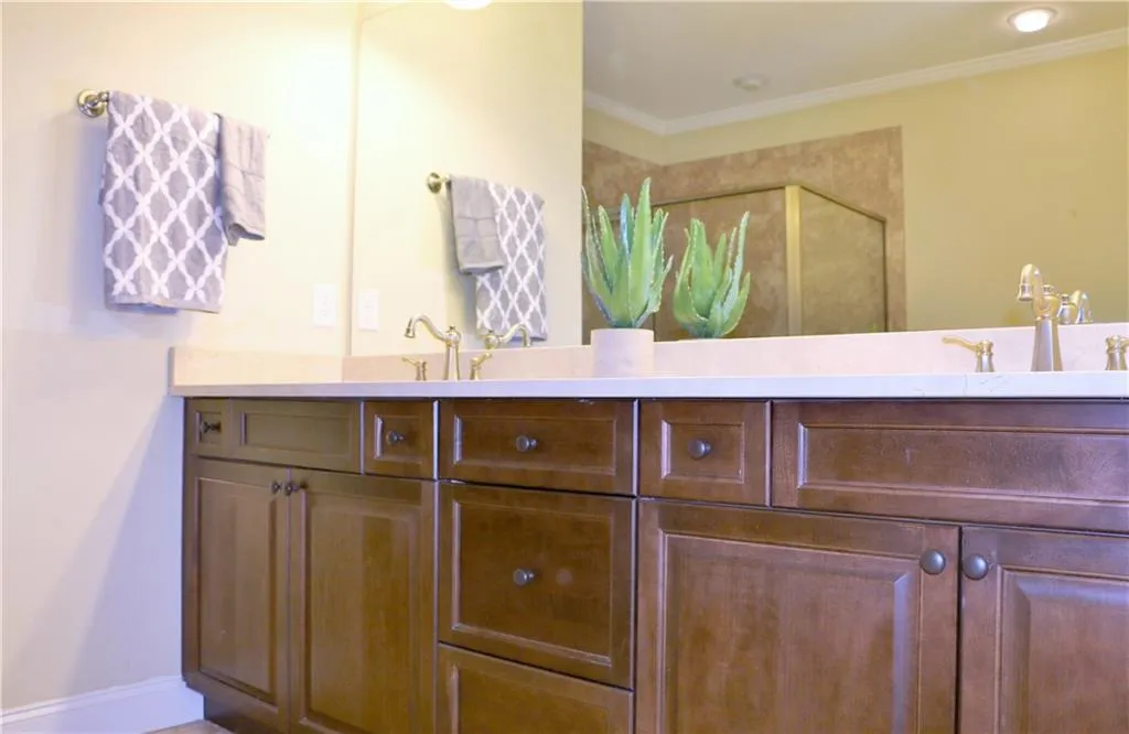 548 Sarabrook Place, Atlanta, Georgia 30342, 3 Bedrooms Bedrooms, ,3 BathroomsBathrooms,Residential,Sold,548 Sarabrook Place,5652858