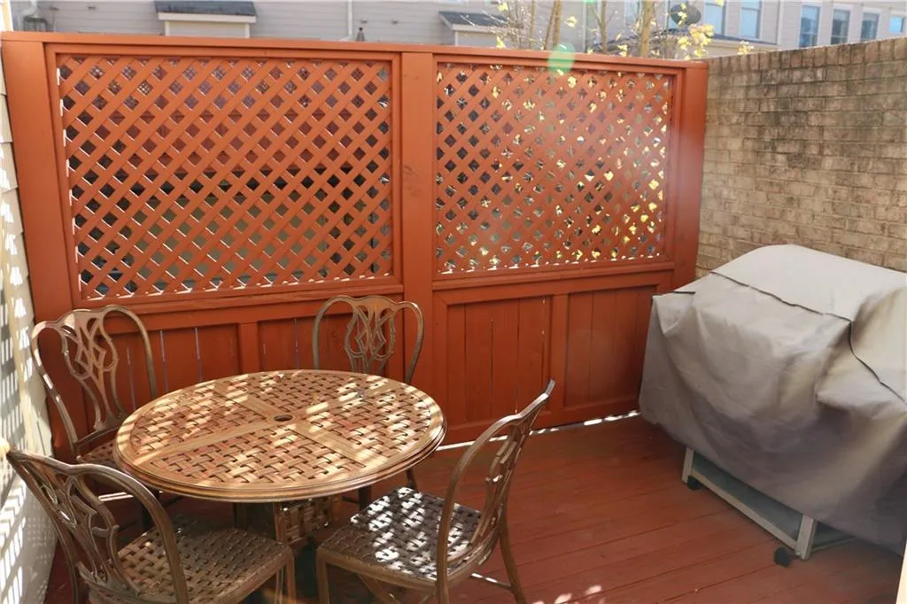 548 Sarabrook Place, Atlanta, Georgia 30342, 3 Bedrooms Bedrooms, ,3 BathroomsBathrooms,Residential,Sold,548 Sarabrook Place,5652858