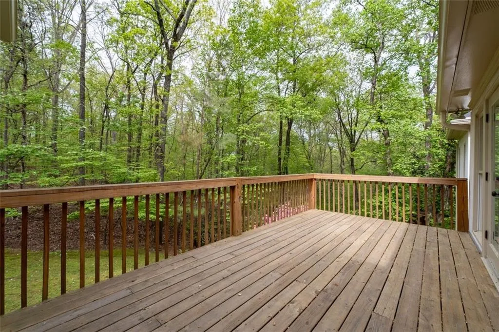 8405 Valemont Drive, Atlanta, Georgia 30350, 3 Bedrooms Bedrooms, ,2 BathroomsBathrooms,Residential,Sold,8405 Valemont Drive,7406220