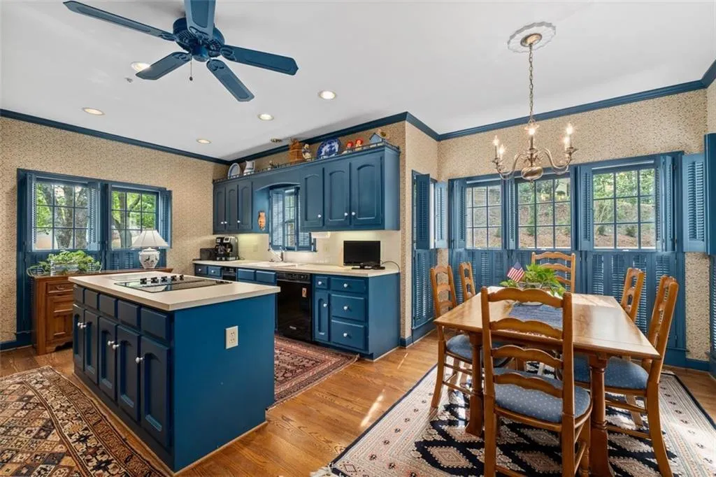 8405 Valemont Drive, Atlanta, Georgia 30350, 3 Bedrooms Bedrooms, ,2 BathroomsBathrooms,Residential,Sold,8405 Valemont Drive,7406220