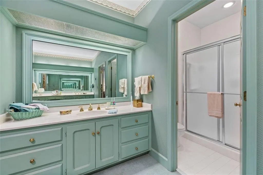 8405 Valemont Drive, Atlanta, Georgia 30350, 3 Bedrooms Bedrooms, ,2 BathroomsBathrooms,Residential,Sold,8405 Valemont Drive,7406220