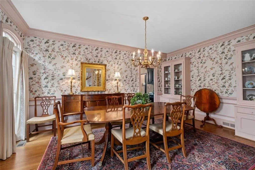 8405 Valemont Drive, Atlanta, Georgia 30350, 3 Bedrooms Bedrooms, ,2 BathroomsBathrooms,Residential,Sold,8405 Valemont Drive,7406220