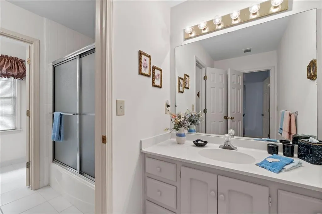 8405 Valemont Drive, Atlanta, Georgia 30350, 3 Bedrooms Bedrooms, ,2 BathroomsBathrooms,Residential,Sold,8405 Valemont Drive,7406220