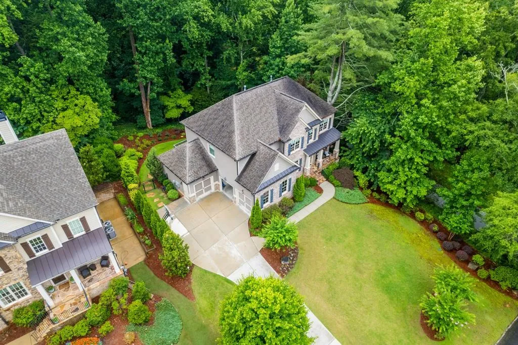 6039 Kayron Drive, Sandy Springs, Georgia 30328, 5 Bedrooms Bedrooms, ,5 BathroomsBathrooms,Residential,Sold,6039 Kayron Drive,7226218