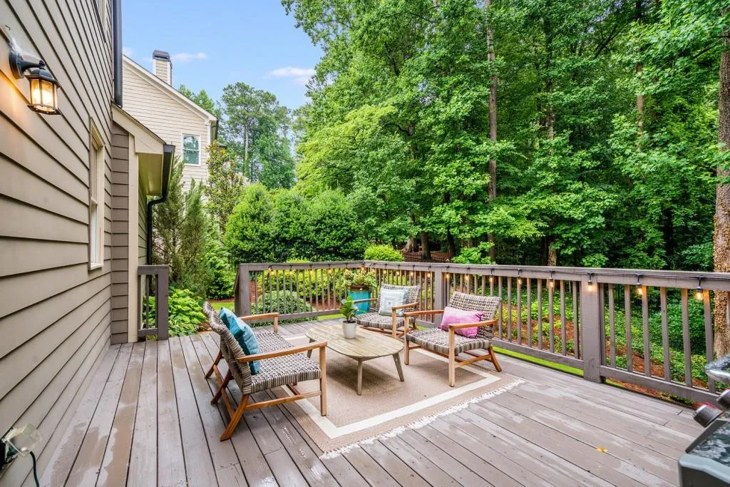 6039 Kayron Drive, Sandy Springs, Georgia 30328, 5 Bedrooms Bedrooms, ,5 BathroomsBathrooms,Residential,Sold,6039 Kayron Drive,7226218