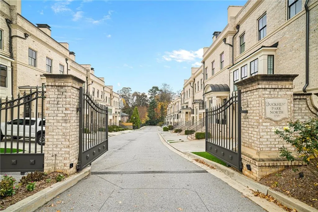 3715 Peachtree Road Unit 2, Atlanta, Georgia 30319, 3 Bedrooms Bedrooms, 0 ,4 BathroomsBathrooms,Residential,For Sale,3715 Peachtree Road Unit 2,7684839 3715 Peachtree Road Unit 2, Atlanta, Georgia 30319, 3 Bedrooms Bedrooms, 0 ,4 BathroomsBathrooms,Residential,For Sale,3715 Peachtree Road Unit 2,7684839