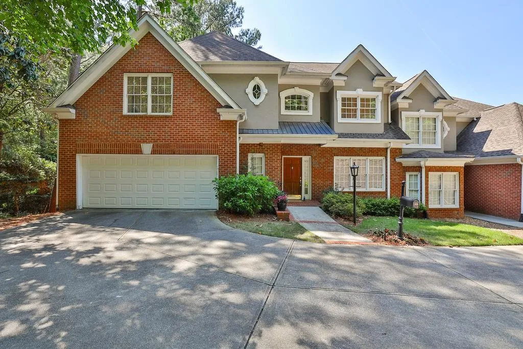 308 Crossing Valley Lane, Atlanta, Georgia 30339, 4 Bedrooms Bedrooms, ,3 BathroomsBathrooms,Residential,Sold,308 Crossing Valley Lane,7043726