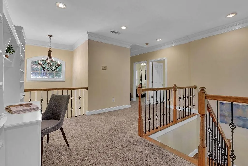 308 Crossing Valley Lane, Atlanta, Georgia 30339, 4 Bedrooms Bedrooms, ,3 BathroomsBathrooms,Residential,Sold,308 Crossing Valley Lane,7043726