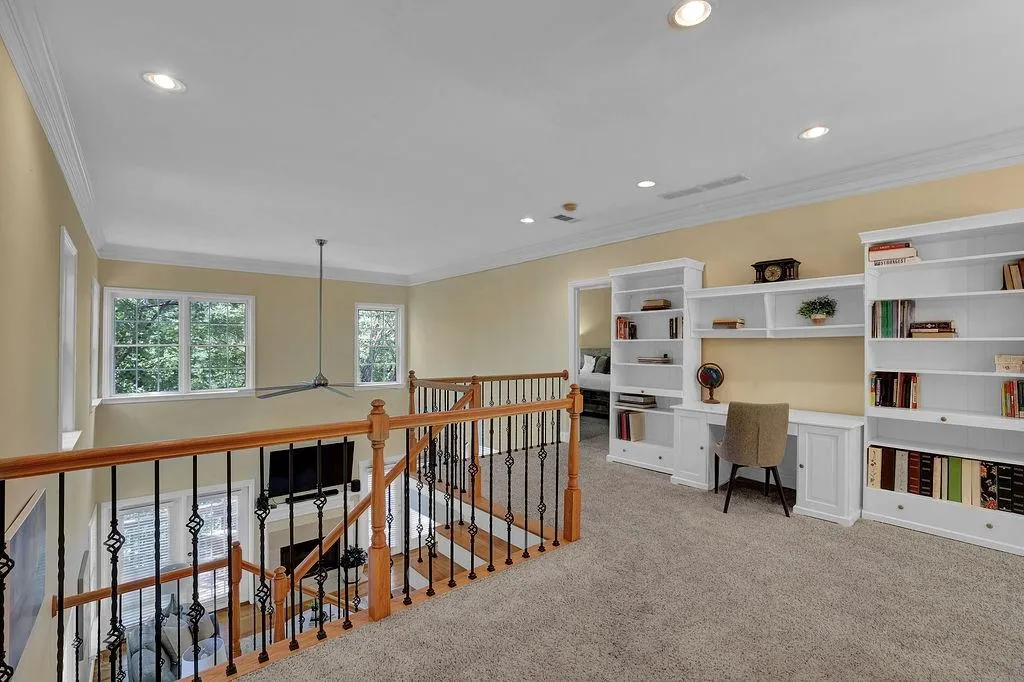 308 Crossing Valley Lane, Atlanta, Georgia 30339, 4 Bedrooms Bedrooms, ,3 BathroomsBathrooms,Residential,Sold,308 Crossing Valley Lane,7043726