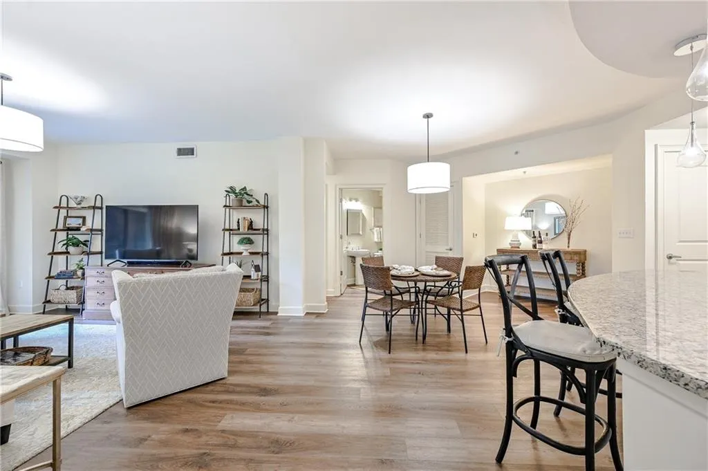 200 River Vista Drive Unit 229, Atlanta, Georgia 30339, 2 Bedrooms Bedrooms, ,2 BathroomsBathrooms,Residential,Sold,200 River Vista Drive Unit 229,7086568