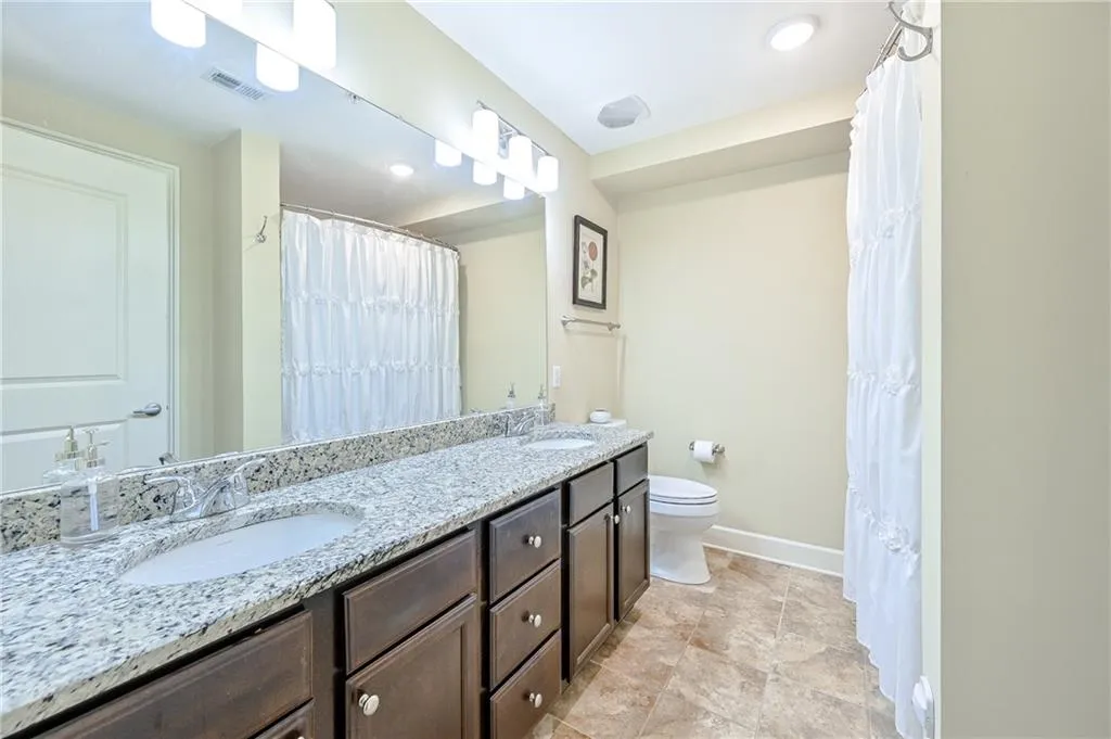 200 River Vista Drive Unit 229, Atlanta, Georgia 30339, 2 Bedrooms Bedrooms, ,2 BathroomsBathrooms,Residential,Sold,200 River Vista Drive Unit 229,7086568