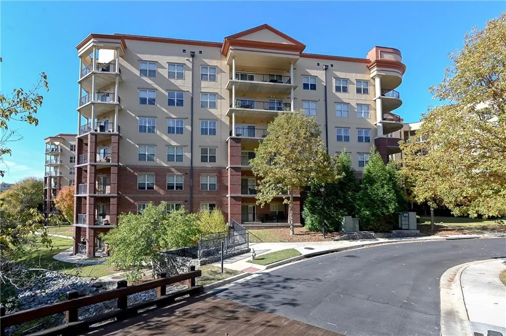 200 River Vista Drive Unit 229, Atlanta, Georgia 30339, 2 Bedrooms Bedrooms, ,2 BathroomsBathrooms,Residential,Sold,200 River Vista Drive Unit 229,7086568