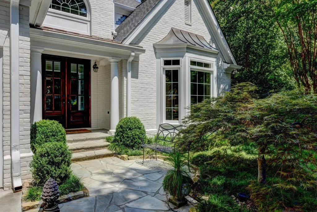 145 Woodchase Court Ne, Atlanta, Georgia 30319, 3 Bedrooms Bedrooms, ,3 BathroomsBathrooms,Residential,Sold,145 Woodchase Court Ne,5883481