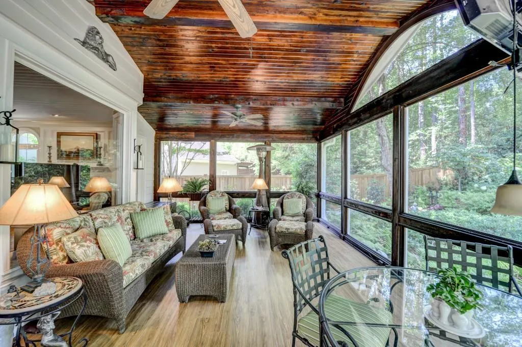 145 Woodchase Court Ne, Atlanta, Georgia 30319, 3 Bedrooms Bedrooms, ,3 BathroomsBathrooms,Residential,Sold,145 Woodchase Court Ne,5883481