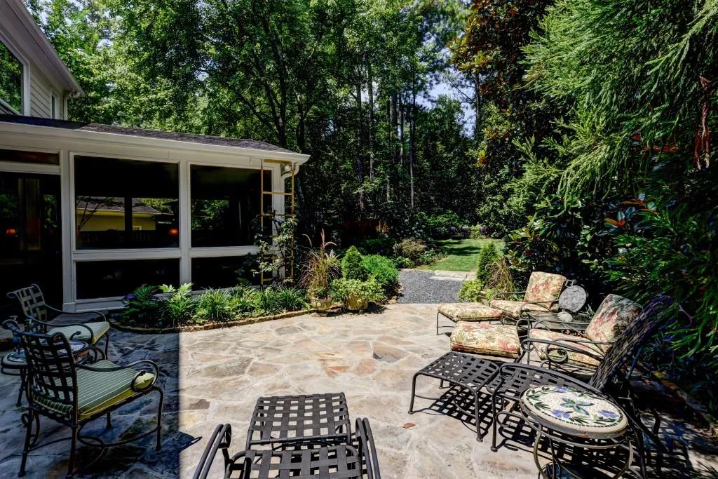 145 Woodchase Court Ne, Atlanta, Georgia 30319, 3 Bedrooms Bedrooms, ,3 BathroomsBathrooms,Residential,Sold,145 Woodchase Court Ne,5883481