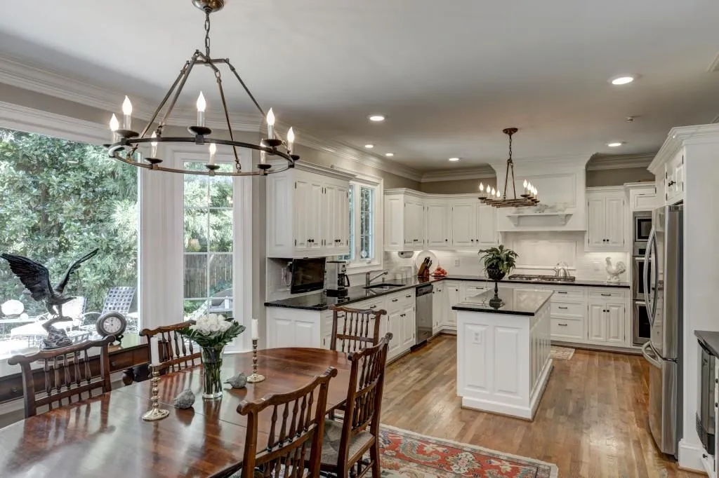 145 Woodchase Court Ne, Atlanta, Georgia 30319, 3 Bedrooms Bedrooms, ,3 BathroomsBathrooms,Residential,Sold,145 Woodchase Court Ne,5883481