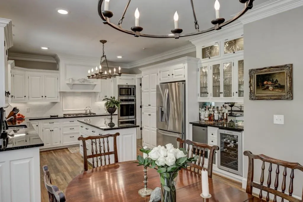 145 Woodchase Court Ne, Atlanta, Georgia 30319, 3 Bedrooms Bedrooms, ,3 BathroomsBathrooms,Residential,Sold,145 Woodchase Court Ne,5883481