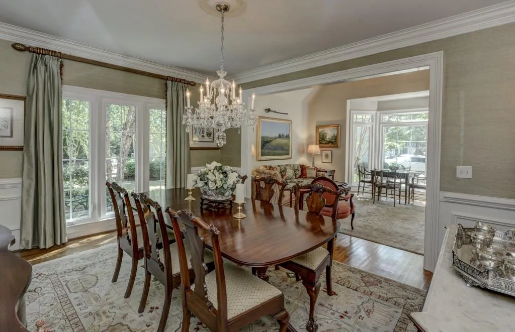 145 Woodchase Court Ne, Atlanta, Georgia 30319, 3 Bedrooms Bedrooms, ,3 BathroomsBathrooms,Residential,Sold,145 Woodchase Court Ne,5883481