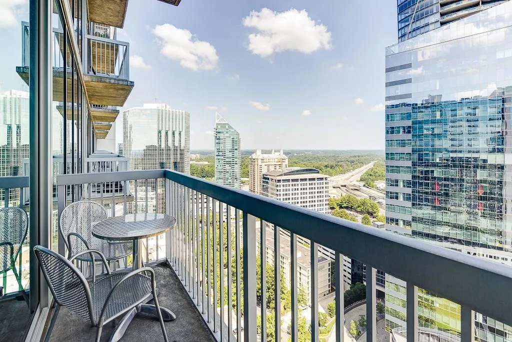3324 Peachtree Road Ne Unit 2303, Atlanta, Georgia 30326, 1 Bedroom Bedrooms, ,1 BathroomBathrooms,Residential,Sold,3324 Peachtree Road Ne Unit 2303,5740159