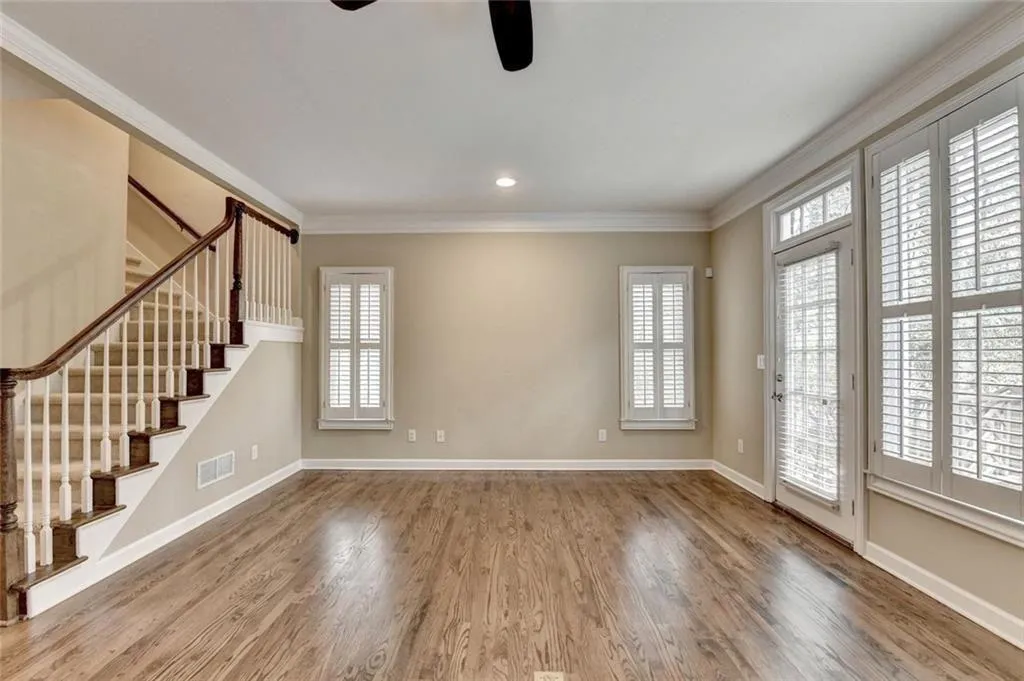 10 Carrington Way Ne, Atlanta, Georgia 30328, 3 Bedrooms Bedrooms, ,2 BathroomsBathrooms,Residential,For Sale,10 Carrington Way Ne,7722452