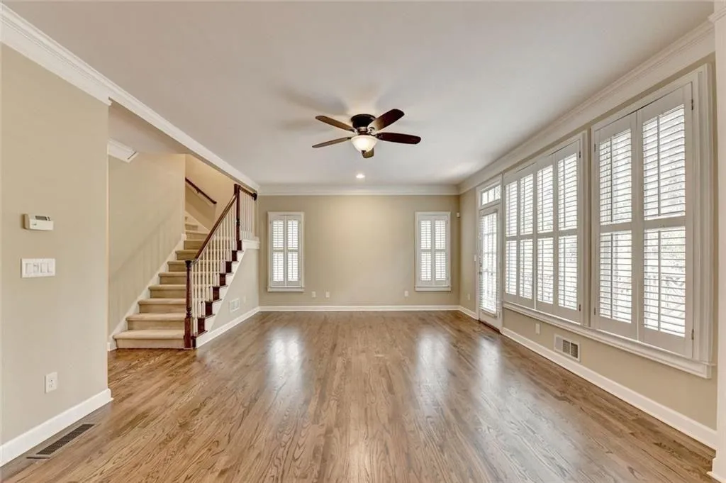 10 Carrington Way Ne, Atlanta, Georgia 30328, 3 Bedrooms Bedrooms, ,2 BathroomsBathrooms,Residential,For Sale,10 Carrington Way Ne,7722452