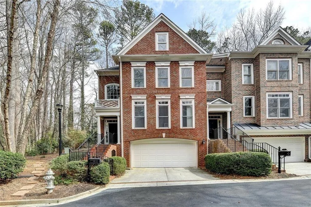 10 Carrington Way Ne, Atlanta, Georgia 30328, 3 Bedrooms Bedrooms, ,2 BathroomsBathrooms,Residential,For Sale,10 Carrington Way Ne,7722452