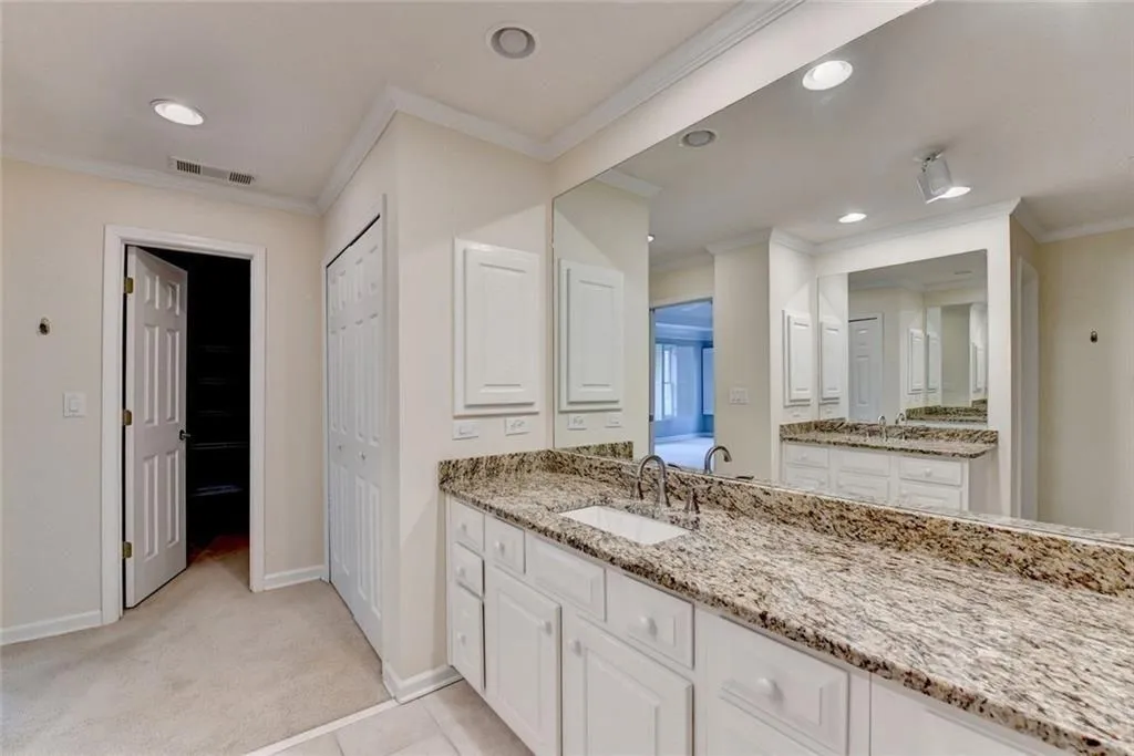 10 Carrington Way Ne, Atlanta, Georgia 30328, 3 Bedrooms Bedrooms, ,2 BathroomsBathrooms,Residential,For Sale,10 Carrington Way Ne,7722452