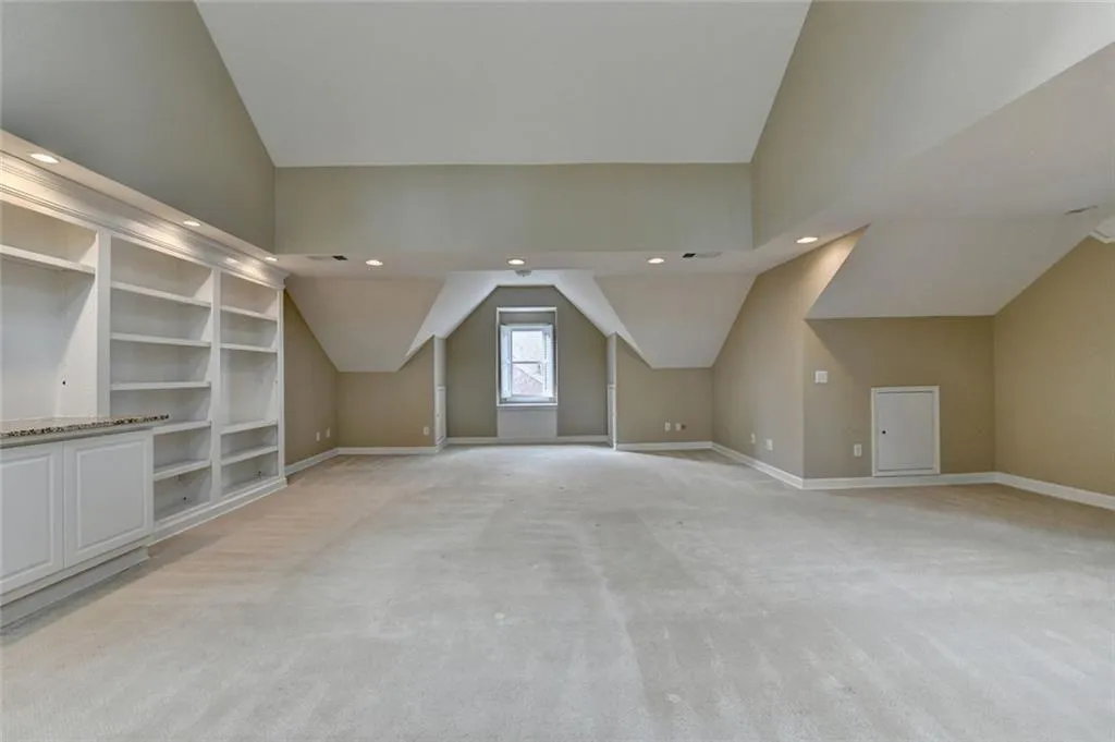 10 Carrington Way Ne, Atlanta, Georgia 30328, 3 Bedrooms Bedrooms, ,2 BathroomsBathrooms,Residential,For Sale,10 Carrington Way Ne,7722452