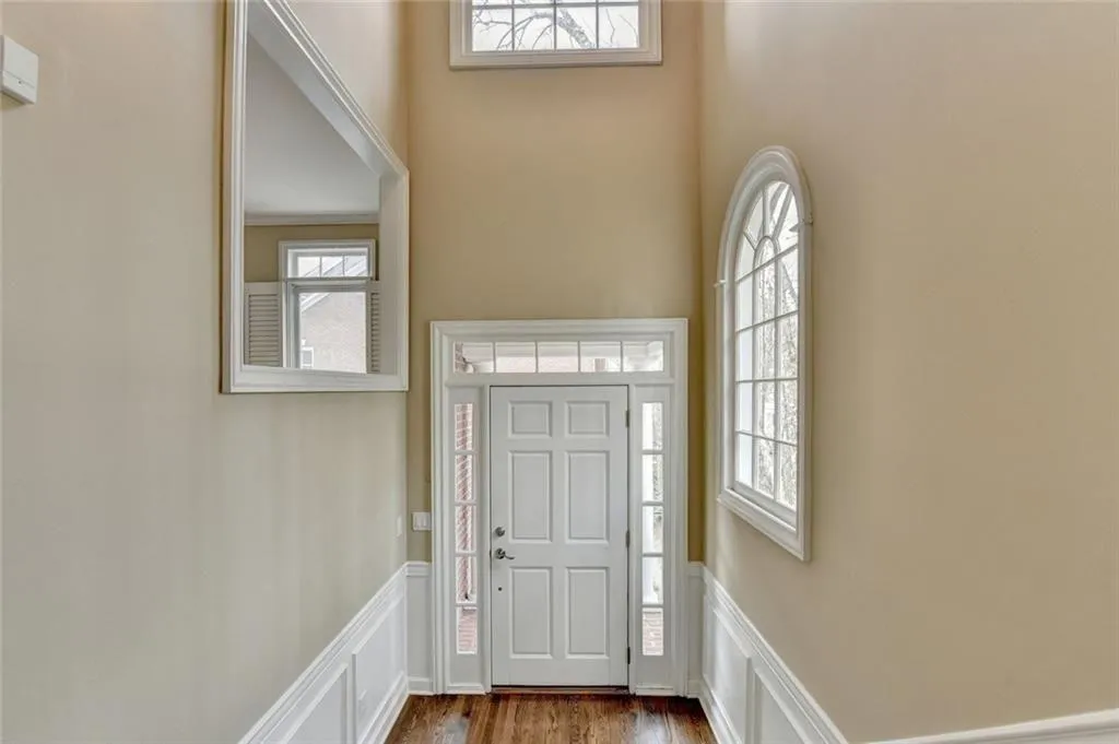 10 Carrington Way Ne, Atlanta, Georgia 30328, 3 Bedrooms Bedrooms, ,2 BathroomsBathrooms,Residential,For Sale,10 Carrington Way Ne,7722452