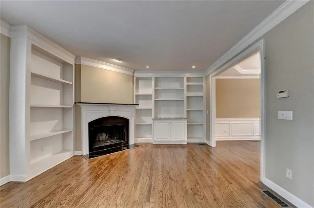 10 Carrington Way Ne, Atlanta, Georgia 30328, 3 Bedrooms Bedrooms, ,2 BathroomsBathrooms,Residential,For Sale,10 Carrington Way Ne,7722452