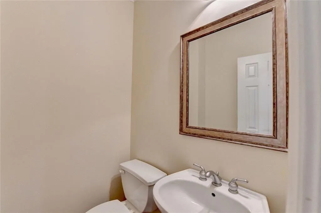 10 Carrington Way Ne, Atlanta, Georgia 30328, 3 Bedrooms Bedrooms, ,2 BathroomsBathrooms,Residential,For Sale,10 Carrington Way Ne,7722452