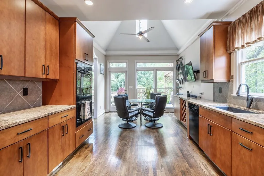 264 Spalding Gates Drive, Atlanta, Georgia 30328, 5 Bedrooms Bedrooms, ,3 BathroomsBathrooms,Residential,Sold,264 Spalding Gates Drive,6960342