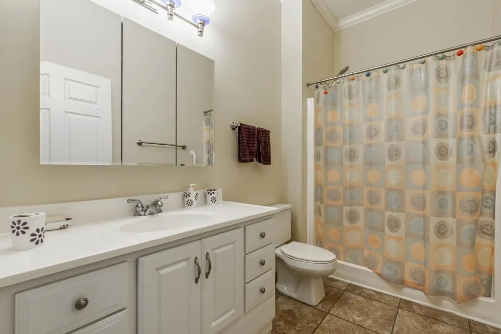264 Spalding Gates Drive, Atlanta, Georgia 30328, 5 Bedrooms Bedrooms, ,3 BathroomsBathrooms,Residential,Sold,264 Spalding Gates Drive,6960342