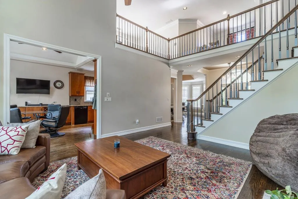 264 Spalding Gates Drive, Atlanta, Georgia 30328, 5 Bedrooms Bedrooms, ,3 BathroomsBathrooms,Residential,Sold,264 Spalding Gates Drive,6960342