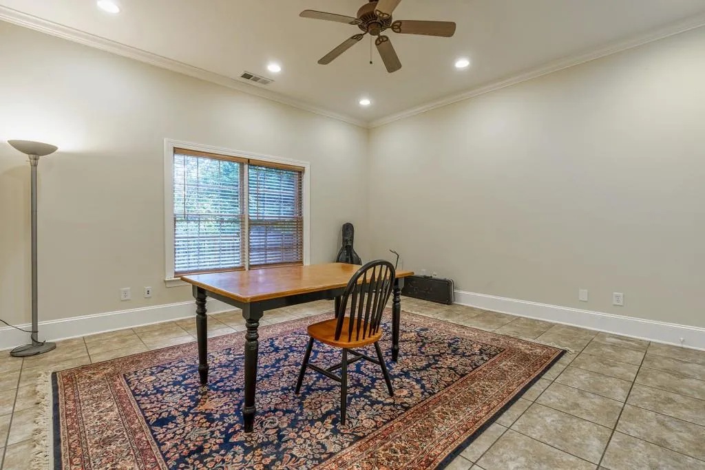 264 Spalding Gates Drive, Atlanta, Georgia 30328, 5 Bedrooms Bedrooms, ,3 BathroomsBathrooms,Residential,Sold,264 Spalding Gates Drive,6960342
