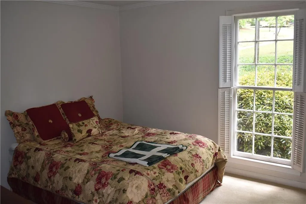 705 Old Post Road, Sandy Springs, Georgia 30328, 4 Bedrooms Bedrooms, ,3 BathroomsBathrooms,Residential,Sold,705 Old Post Road,6873986