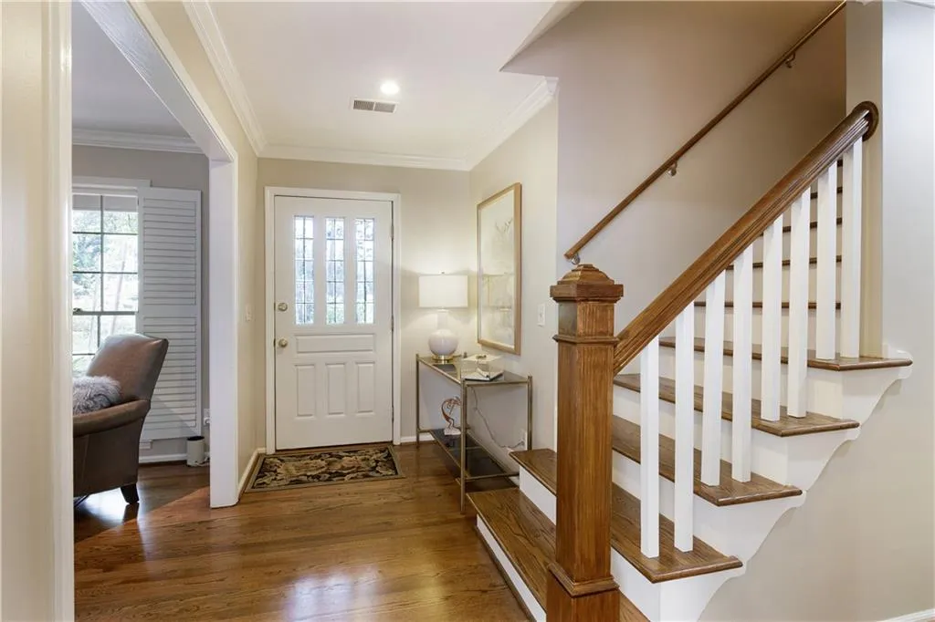 655 Weatherly Lane, Sandy Springs, Georgia 30328, 4 Bedrooms Bedrooms, ,3 BathroomsBathrooms,Residential,Sold,655 Weatherly Lane,6768100
