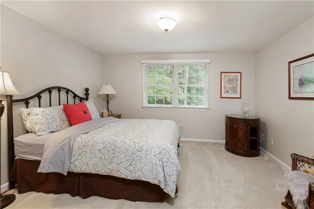 655 Weatherly Lane, Sandy Springs, Georgia 30328, 4 Bedrooms Bedrooms, ,3 BathroomsBathrooms,Residential,Sold,655 Weatherly Lane,6768100