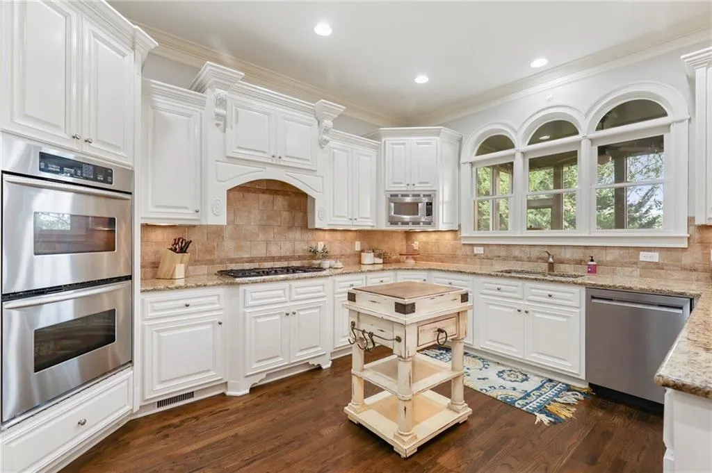 420 Meadow Gate Close, Atlanta, Georgia 30350, 6 Bedrooms Bedrooms, ,5 BathroomsBathrooms,Residential,Sold,420 Meadow Gate Close,6795923