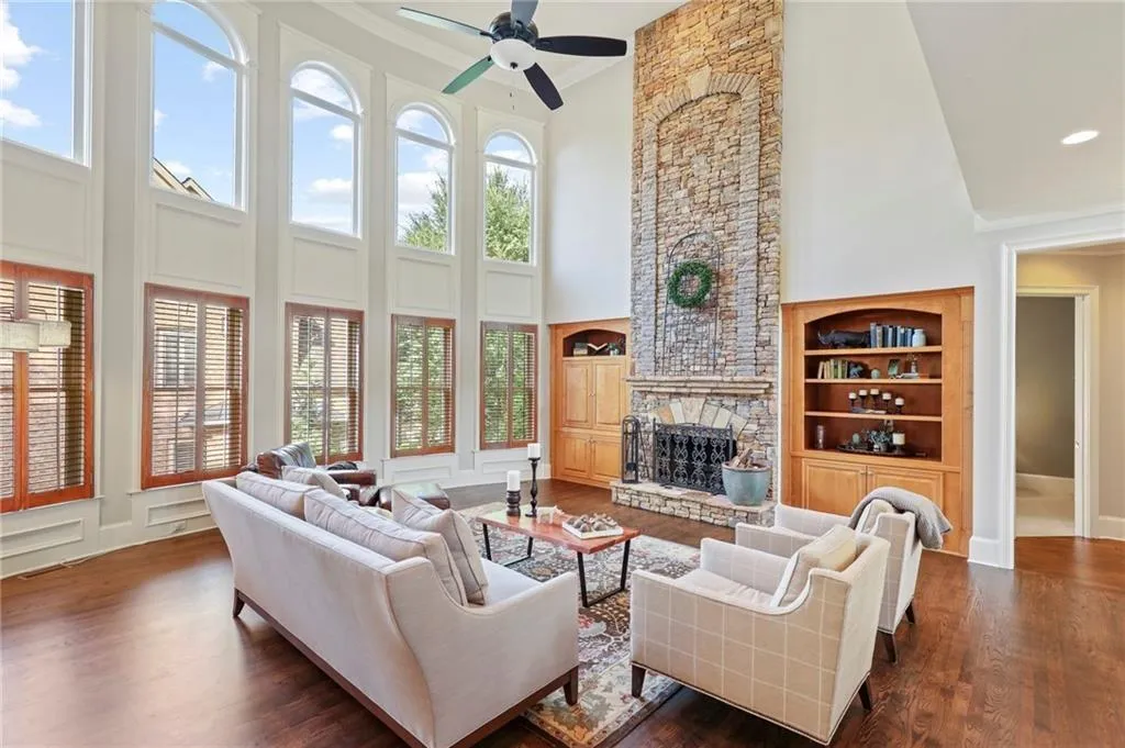 420 Meadow Gate Close, Atlanta, Georgia 30350, 6 Bedrooms Bedrooms, ,5 BathroomsBathrooms,Residential,Sold,420 Meadow Gate Close,6795923