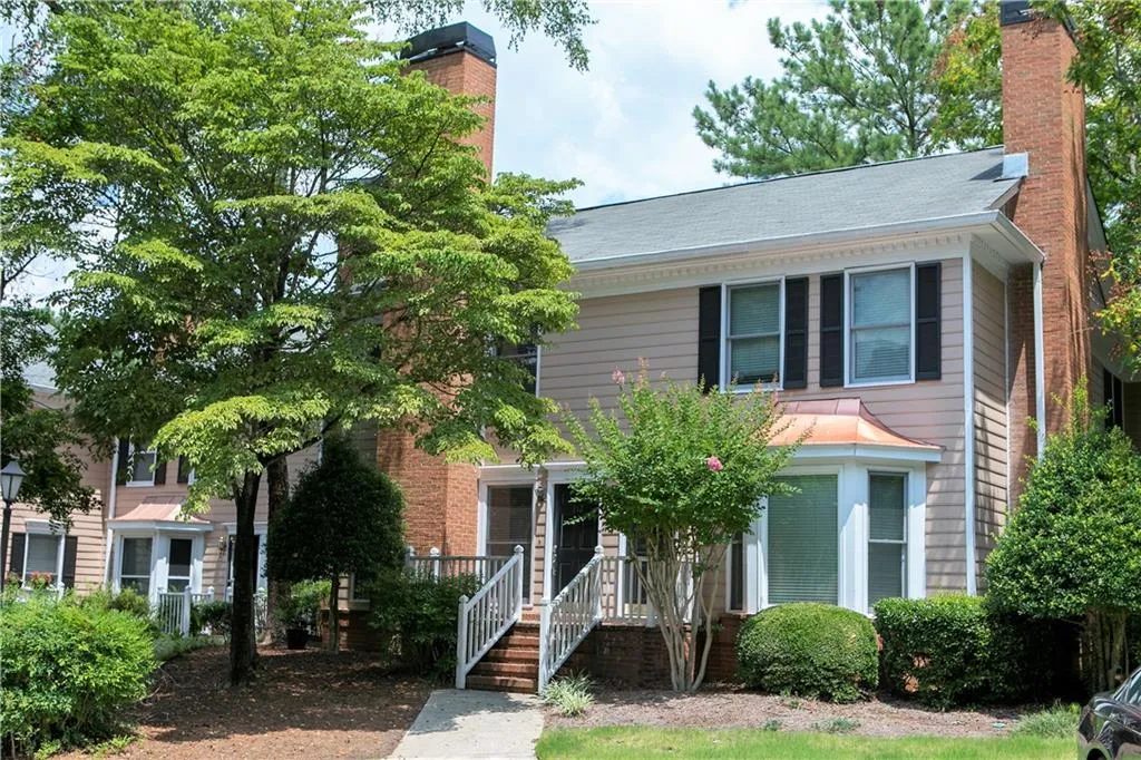 7500 Roswell Road Unit 112, Sandy Springs, Georgia 30350, 2 Bedrooms Bedrooms, ,2 BathroomsBathrooms,Residential,Sold,7500 Roswell Road Unit 112,6601596