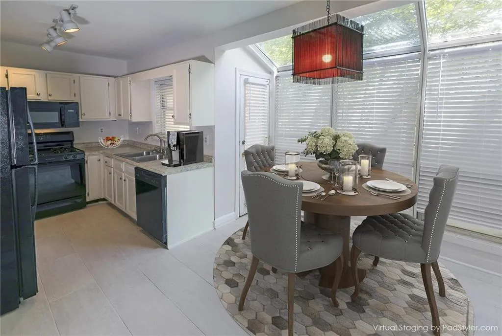 7500 Roswell Road Unit 112, Sandy Springs, Georgia 30350, 2 Bedrooms Bedrooms, ,2 BathroomsBathrooms,Residential,Sold,7500 Roswell Road Unit 112,6601596